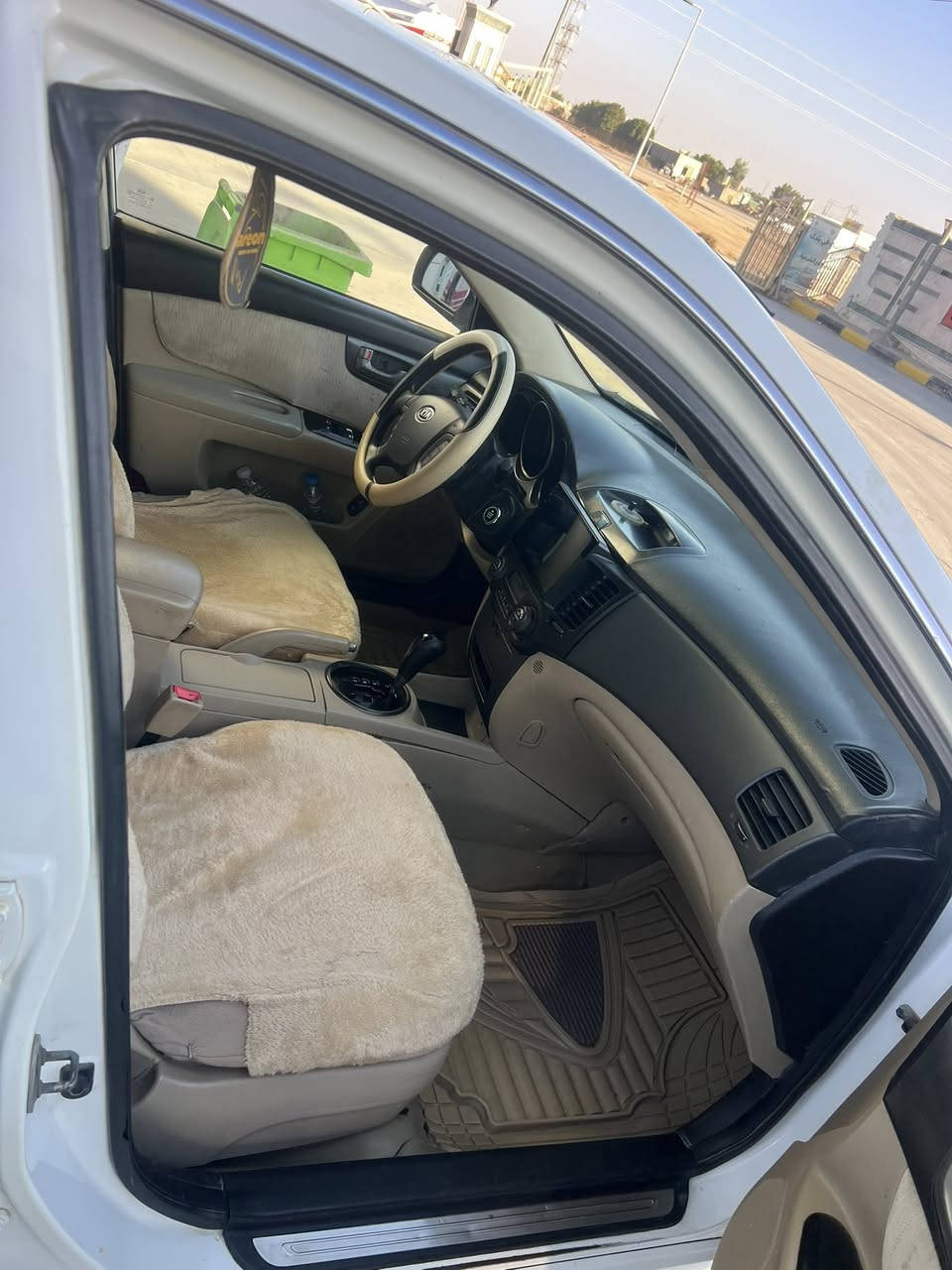 السلام عليكم أوبتيما 2010فول مواصفات وجاهزه بأسمي بغداد سنويه جديده سوناره بل منشور مكاني ذي قار الشطره سعره 115  
***********
