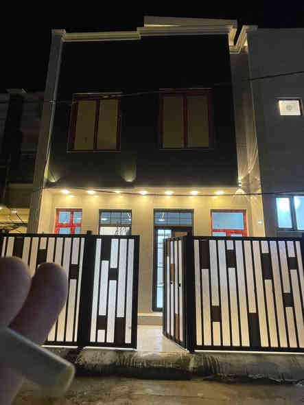 السلام وعليكم 
🔷مكتب البركة الهندسي للعقار والمقاولات العامة يوجد لدينا مساحات اكبر واصغر داخل الصفحة جميع العروض (50_75_100_150…….) في عموم حي الجهاد للاستفسار 
حسن 
***********
عباس
***********

🔹
مشتملات مساحة 50 متر 
الركن : واجهة 8 نزال 6.50 يحتوي مدخلين 
مجاورات الركن : واجهة 4 نزال 12.50 
🔹🔷 

🔹عنوان : حي الجهاد ديوان المخابرات قرب  جامع محمد رسول الله بظهر الاربع شوارع 

🔷🔷 البيت فول الفول بناء درجة اولى 
🔷🔷يحتوي المشتمل على 
الطابق الارضي :مدخل +صالة +مطبخ +حمام +منور 
الطابق الاول :غرفتين + حمام + بلكونة 
الطابق الثاني: غرفة + صطح 

🔷🔹 السعر 165 مليون وبي مجال 

للاستفسار 
حسن 
***********
عباس
***********
