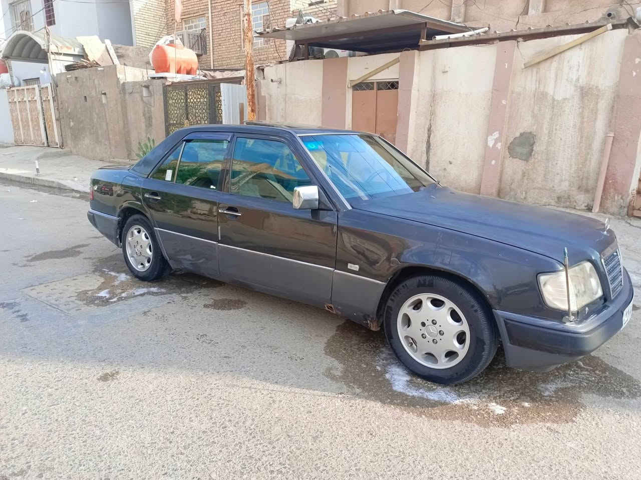 السلام عليكم البيع مارسدس دب 300 موديل 1993 رقم بغداد انكليزي بسمي سياره جاهزه مكينه كير حداديه تخم تأير تبريد مكينه بلاديه سياره بيه كص قماره فقط سياره مكفول من نقل جثه سياره فول فتحي كشنات كهرباي جلد السعر 42 بيه مجال الطيبين الهاتف *********** مكاني نجف
