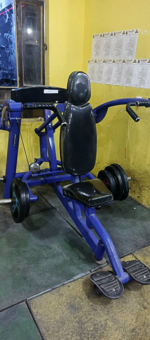 السلام عليكم عيوني عندي اجهزه للبيع او مراوس شركه هوست تقليد امريكي التواصل عله هاي الارقام ***********
*********** بي واتساب
