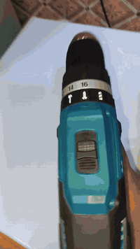 البيع جديد لوك  شاحنه مع بطارية  07707310198