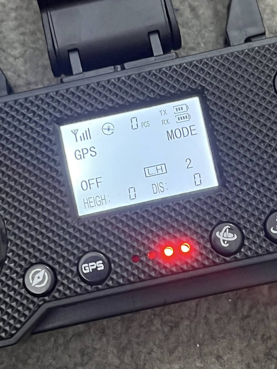 درون ام الكبل الي يريد تصوير يراسلني خاص
تأتي مزودة بكاميرا مزدوجة عالية الدقة 4K.
تتميز بخاصية FPV عبر الواي فاي.
تتضمن ميزة تثبيت الصورة الإلكتروني (EIS).
كامرة كمبل مانع اهتزاز
السعر مناسب *********** بي واتساب
