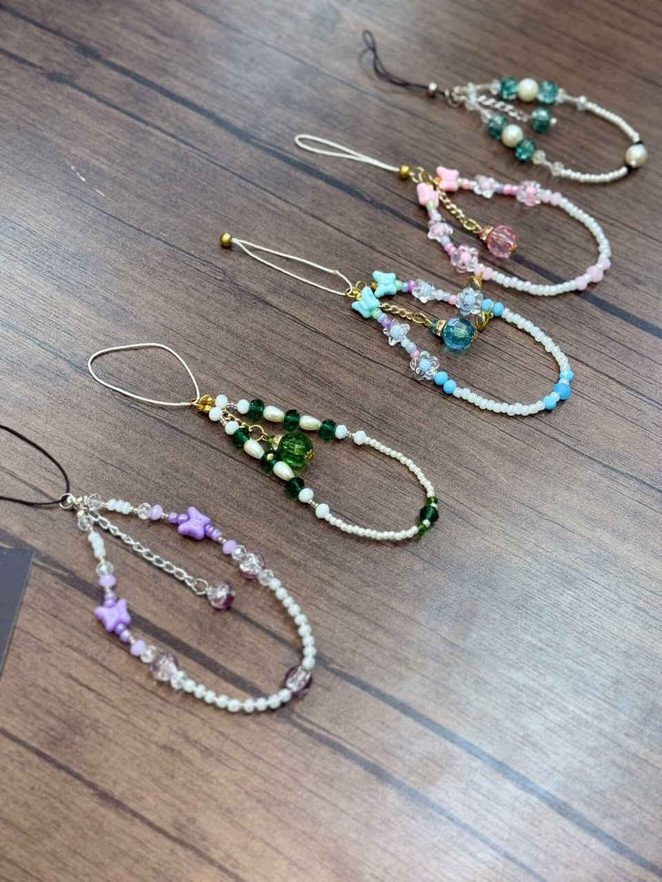 سلام عليكم
مداليات موبايل هاند ميد جملة مفرد
اكثر من 50 موديل 
تفاصيل اكثر ع الخاص 🎀💚


**إذا كنت صاحب هذا الإعلان وتريد حذفه لأي سبب، رجاءا أرسل رسالة إلى الدعم الفني**