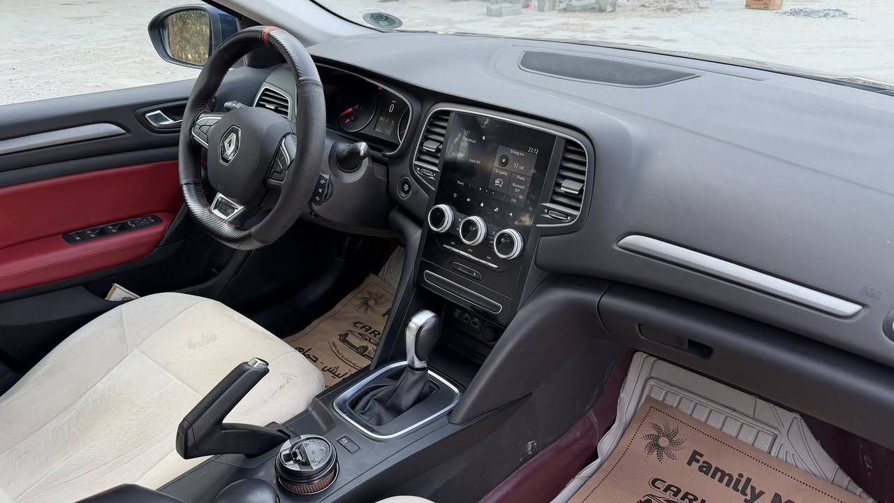 ڕینۆ مێگان 2023 مواسەفات 
بزوێنەر: ١.٦ لیتر، ٤ پستۆن 
• گێڕ: ئۆتۆماتیک
• ڕۆیشتوو: [٢٤،٠٠٠] کم 
• ڕەنگ: [نیلی]
تایبەتمەندییە گرنگەکان:
•خەلیجی سفری شەریکەی موهەنەد
• شاشەی گەورەی لەمس (Touch Screen)
• کامێرای دواوە و حەساسی پێش و دوا
• سیستەمی چوونە ژوورەوەی زیرەک (Keyless Entry) و بەسمە (Push Start) ٢ بەسمەی لەگەڵە
• لایتەکانی LED ڕۆژ و لایتی تەم
• کوشنەکان: جەلد
• سیستەمی جێگیرکردنی خێرایی (Cruise Control)
• سوکان ڤۆلیۆم و بلوتووس (Bluetooth)
• جامەکان و ئاوێنەکان کارەبایین
•سندوق کارەبایی

سعر لە کۆمێنت داوابکە ڕاستەخۆ بۆت دیت 📩 

دۆخی ئۆتۆمبێلەکە:
• ئۆتۆمبێلەکە زۆر پاکە و وەکو نوێ وایە
• بێ بۆیاخ و بێ لێدران
• هەموو کارەباییات و مەکینە و گێڕی بە شەرتە
•ڕۆنی لە (motul)مۆتوڵ گۆڕاوە
•سەنەوی و ژینگە و ڕێگاوبانی تازەیە تا ٢٠٢٩ 
•بەشەرتی تەحویل و غەرامە و وەکالەت
• شوێن: سلێمانی
•
ژمارەی خاوەنی 
 ***********  ***********
