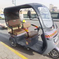 تكتك للبيع ٥ بطاريات ع الشحن موديل 2025 بشهر ل٦ تضيفه استعمال قليل للا...