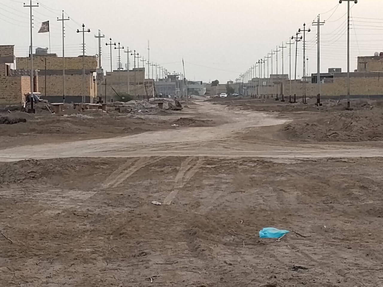 قطع زراعيه للبيع طريق ال عواد حي فدك خلف ابو رعد ابو السيراميك مقابيل حي الجامعه شارعهن الرئيسي عرض  20 متر  يفصل الطابو عن الزراعي  كافه الخدمات متوفره ماء كهرباء مدارس شوارع واسعه  مشمولات بالطابو اسعار مناسبه  *********** واتساب
