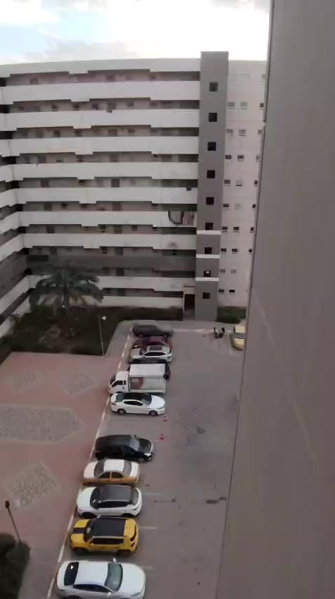 سلام عليكم شقه 140 للبيع بل A2 مدفوعه الثمن
موثثه بل كامل بسعر مناسب اي استفسار إتصال ***********
