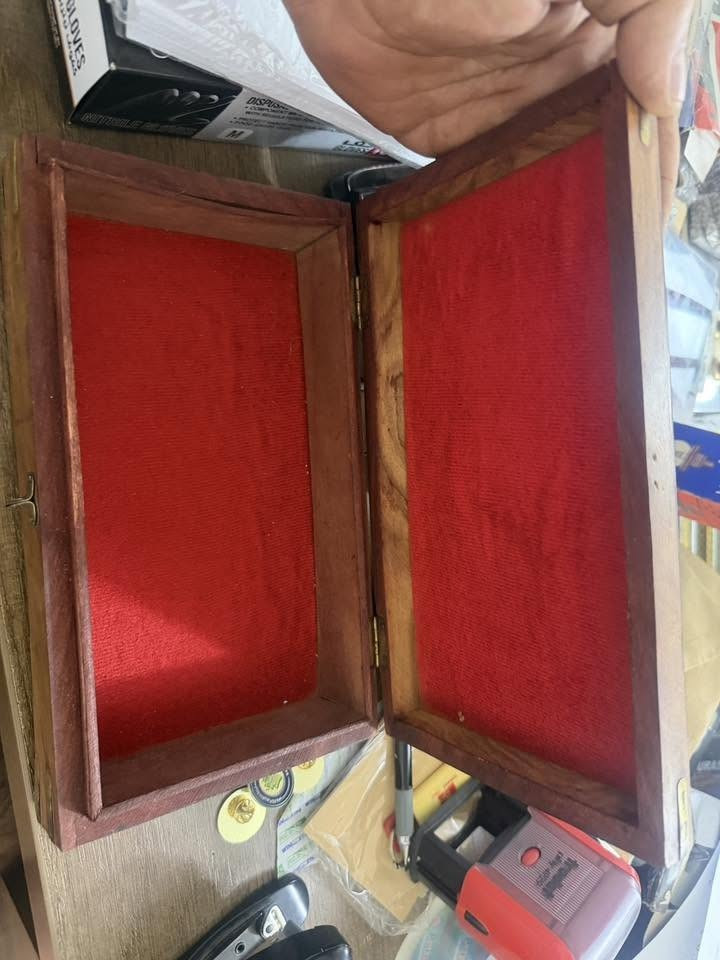 صندوق خشبي  مطعم بالنحاس صغير
بسعر ١٠ الف دينار


**إذا كنت صاحب هذا الإعلان وتريد حذفه لأي سبب، رجاءا أرسل رسالة إلى الدعم الفني**