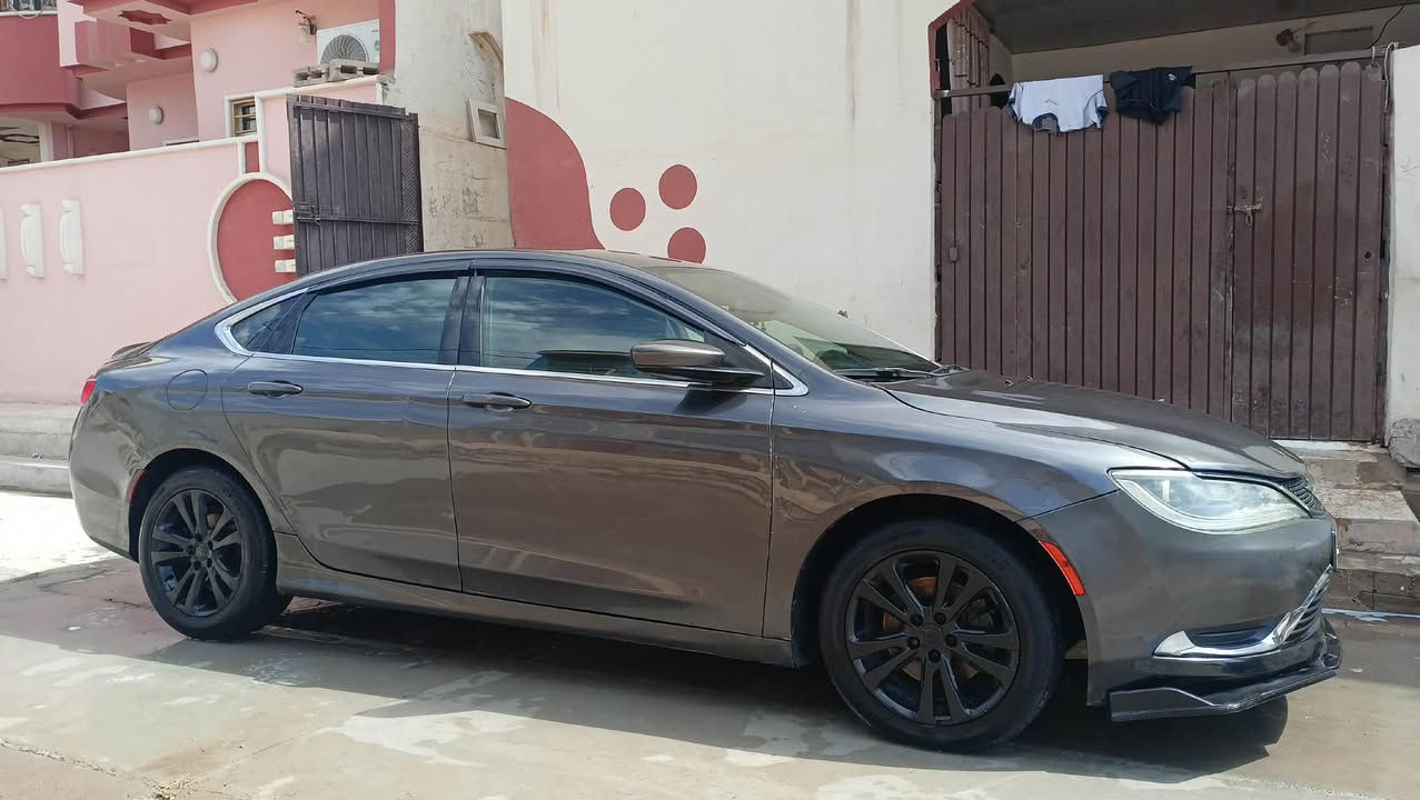 السلام عليكم
سي 200 كليسر للبيع ومرواس وترهم مقدمه زينه 

موديل 15 لون نفطي رقم اربيل نلكيزي 

كير ماوس 9 نمرة محرك 2400

هزة قبل يومين سويتها سنوية 2027 

طخم امامي وخلفي جديد قبل سبوع

تواير طخم كامل جديد 

ضرر قطعتين  راس الجملاغ الايمين ألامامي وبالباب شويه 

الا ستفسار اكثر رسالني خاص 

او اتصل على رقم بي وتساب 
مكاني الموصل الأيسر


**إذا كنت صاحب هذا الإعلان وتريد حذفه لأي سبب، رجاءا أرسل رسالة إلى الدعم الفني**