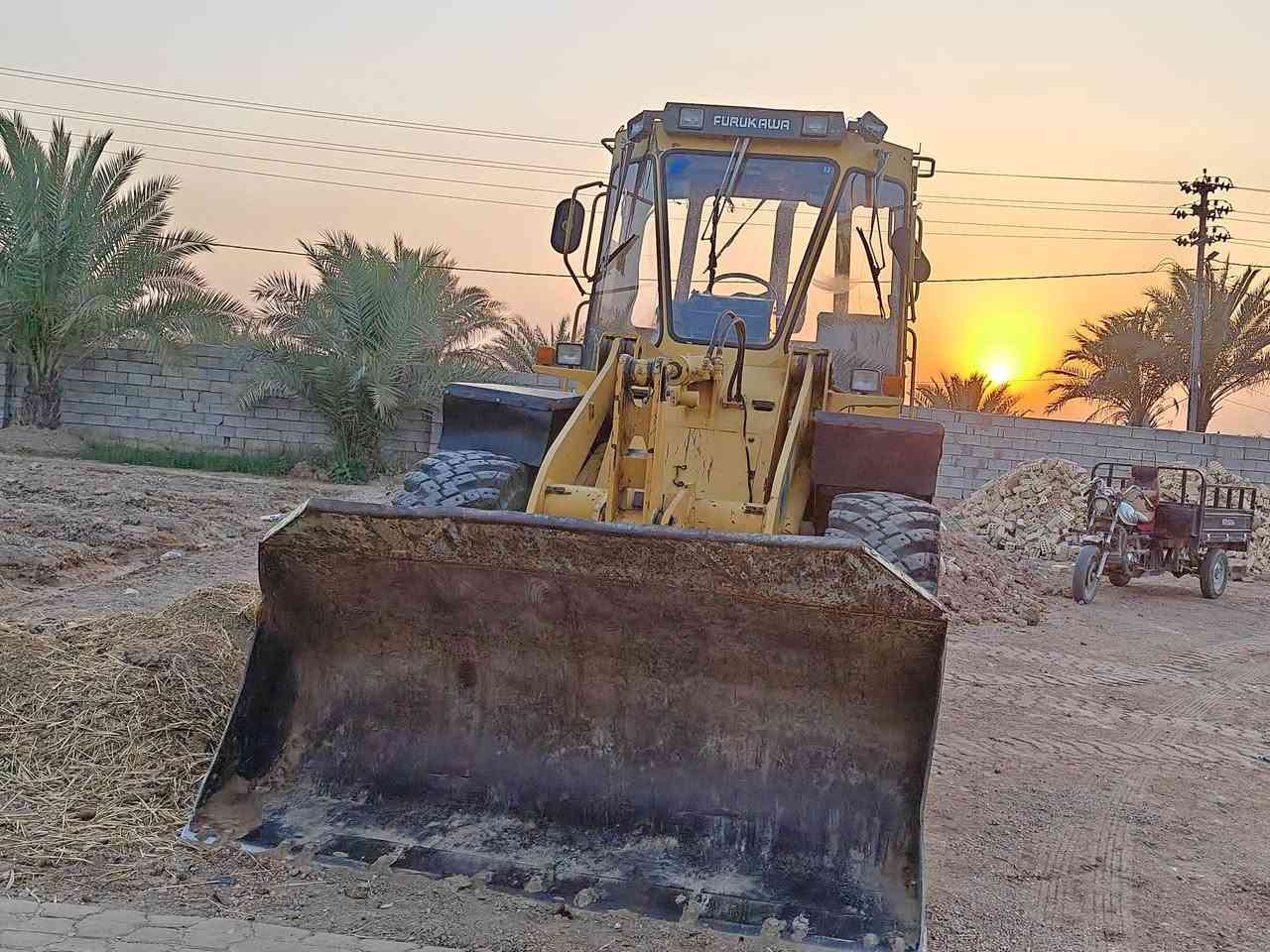 السلام عليكم شفل للبيع فوركاوه حجم 60 دخوليه جديده بعده مامسجل  محرك ازوزه 4 سلندر لاتنقيص ولا تبخير محرك  كير اكسن مامفتوح تخم تاير مكينه جاهزه للعمل السعر 270 وبيه مجال الاتصال ***********
