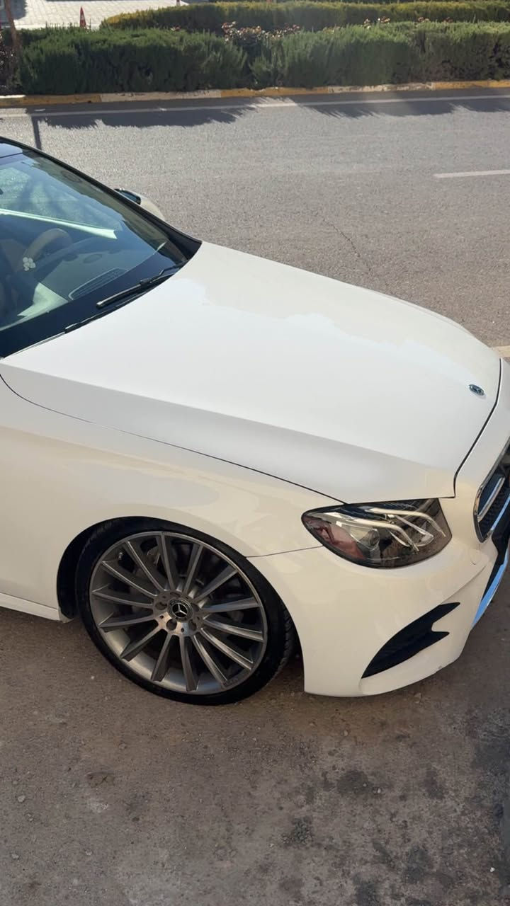 مارسدیس E350 ٢٠٢٠ کلین. ١١٢ هەزار کم چوە. Mercedes E350
✅ ناو کرێمی - داخل کريمى
✅کوشن ئێس - كشن s class
✅شاشە دیجیتال
✅ناو لید - داخل ليد
✅٤ تایەو ویل نوێ مانگەکە گۆرایە - الاطارات جديد
✅بەنج و ئیفلەنجەی نوێ مانگەکە گۆرایە - فرامل جديد
✅ڕوون و فلتەر تازە گۆرایە بیلاد - زيت المحرك جديد 
✅ئاوێنە رادار - مرآة رادار
✅دەبل ماوس - دبل ماوس
📍 هيچ مەسرفی نیە - ما بيها اى نقص و مكان اربيل 
سعر - ٣١٠ $
☎️ رقم کورک، واتس اپ 
0750 661 5060    -      ٥٠٦٠ ٦٦١ ٠٧٥٠ أربيل, العراق
