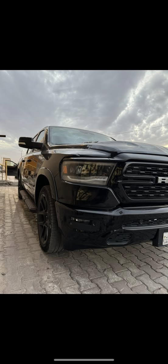 السلام عليكم رام لارامي سبورت ايتورك بلاك ادشن
سياره فول مواصفات للأخير 

-موديل 2022

-بنوراما

-شاشه تيسلا 

-ايتورك

-سستم سماعات كامل

-كشنات جلد كهرباء سائق+راكب + تبريد وتسخين مقاعد

-صندوق كهربائي

-رادارات جانبيه اماميه خلفيه + نقطه عمياء 

-كاميرات محيطيه 

- دوسات بلاديه 

-عداد ديجتال 

-دفع رباعي 4x4

-انظمة قياده

-دوسات البانزين كهرباء 

حادث السياره جاملغ الايسر والبنيد مصلحه تصليح درجه أولى وبدون اي نقص 

السيارة فحص مؤقت وتترقم جميع المحافظات

السيارة ماشيه قليل 18 الف فقط 

السعر 310 مكانها البصره مركز مدينه 

للتواصل  واتساب 

***********

***********
