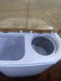 غساله حجم صغير اطفال غير مستخدمه سعرها 60 الف مكان الموظفين 0772307233...