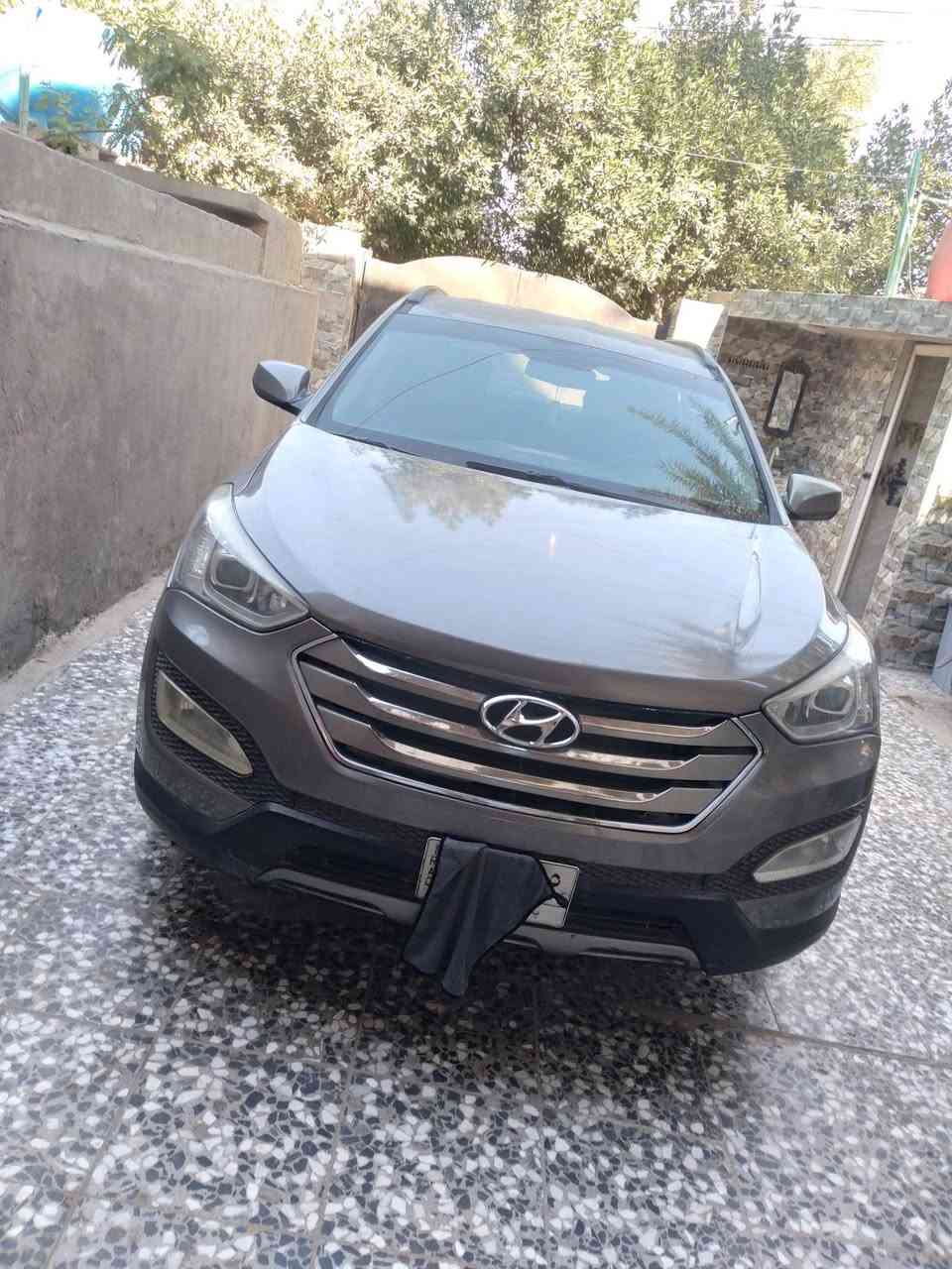 سنتافيه ١٣ رقم بابل بسمي مشروع وطني مكاني بغداد سياره مكينه ٢٤٠٠ اربعه سلندر خمسه راكب فول عدا البصمه والفتحه وارد امريكي بيها جاملغ وبنيد وسعر ١٢٢ وبيها مجال ***********
