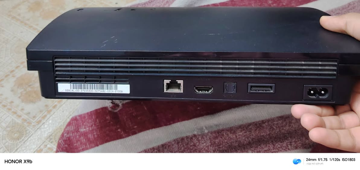 للبيع جهاز بلايستيشن 3 سليم (PS3 Slim)، الجهاز نظيف
جداً وبحالة ممتازة
​🛑 مواصفات الجهاز ومميزاته:
​الموديل: PS3 Slim (أفضل وأبرد موديل يتحمل لعب وما يحمى وموفر للطاقة).
​التعديل: مهكر جاهز (تكدر تنزل عليه أي لعبة تعجبك مجاناً).

​الألعاب: متروس ومحمل بالكامل بـ 17 لعبة من أقوى وأشهر الألعاب (بيها ألعاب كورة بآخر الانتقالات، قراند 5، سيارات، ومغامرات).
​📦 الملحقات الكاملة ويا الجهاز:
​يد تحكم عدد (2) شغالين ونظيفين للعب المشترك 🎮🎮.
​واير الطاقة (الكهرباء) الأصلي.
​كابل HDMI للصورة عالية الدقة HD.
​كابل شحن اليدات (USB).
​📌 ملاحظة: الجهاز كامل مكمل
 ما تصرف عليه أي دينار.

​💰 السعر المطلوب: [165الف]وبي مجال للشراي
📍 المكان: بابل / المحاويل ).
📞 للتواصل والاستفسار:خاص


**إذا كنت صاحب هذا الإعلان وتريد حذفه لأي سبب، رجاءا أرسل رسالة إلى الدعم الفني**