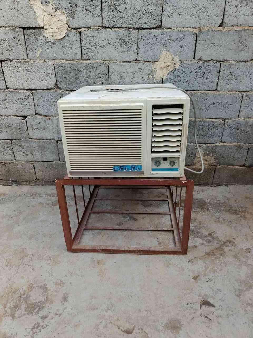 يعلن مزاد نشوان الشمري عن وصول بضاعه استعمال قليل العنوان خلف المستشفى بلدروز العام ع الرقم ***********
