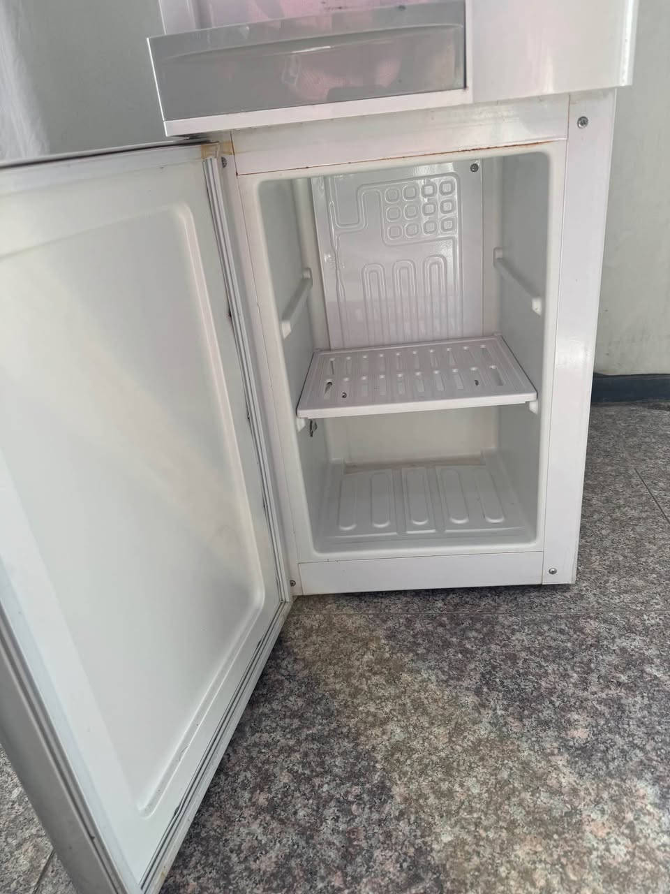 براد ماء حار وبارد وثلاجه جوه نضيف مابي ضرر سعر 100 مكان كربلاء بوبيات كربلاء, العراق


**إذا كنت صاحب هذا الإعلان وتريد حذفه لأي سبب، رجاءا أرسل رسالة إلى الدعم الفني**