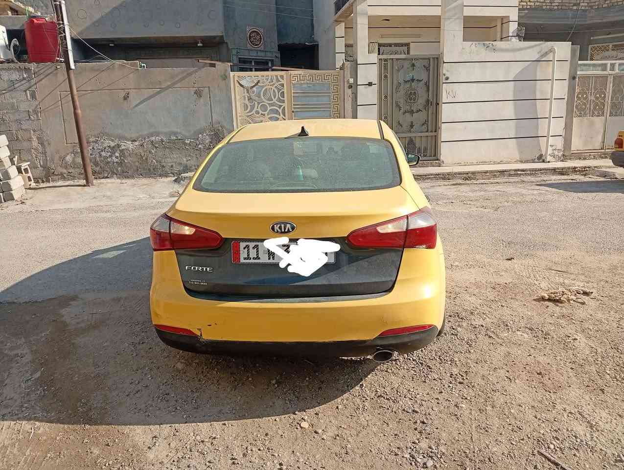 السلام عليكم 
من رخصت الادمن المحترم 
كيا فورتي موديل 2015
مكينة 2000 JDj

تخم تاير باتري جديد 
ليبل واحد
حادثهة الدعامية الأمامية 
والبدنة الجوة الدعامية 
رقم بغداد بسمي 
السعر 105

***********
***********
