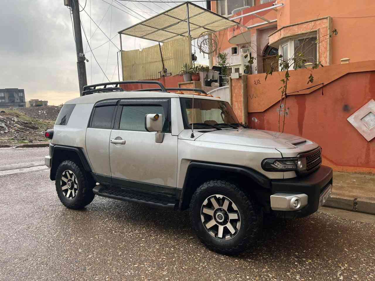 السلام عليكم fj cruiser
2010 خليجي مكفولة من بارد و الصبغ 
تايرات حدادية جدد تبريد تدفئة  
صارف عليه اكثر من 15 للتحديث 
ماشية 290  محرك ما مفتوح و محرك جديد 
للتواصل ***********
            ***********
سعر 205 و مجال للطيبين اكر, نينوى
