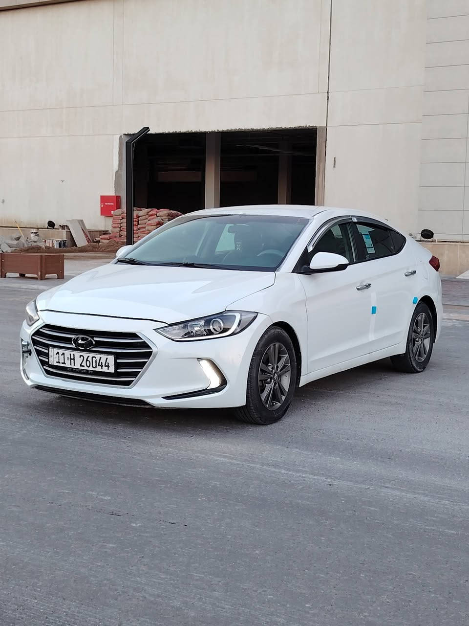 السلام عليكم للبيع بسعر 127  النترا 2018 وارد امريكي ابيض مكينه 2000 دوش مامفتوح شرط كير ومكينه بلاد الضرر فقط كلير امريكي بنيد وجاملغ بدون معجون بدون اي داخل بدون اي ايرباك شرط الفحص والتقرير موجود بل منشور ورقم الشاصي السياره بدون اي تكشير مابيه السياره جديده ومتصرف عليه سنويه ورقم جدد تخم تايرات جدد صدر امامي خلفي جديد العنوان تكريت
***********
