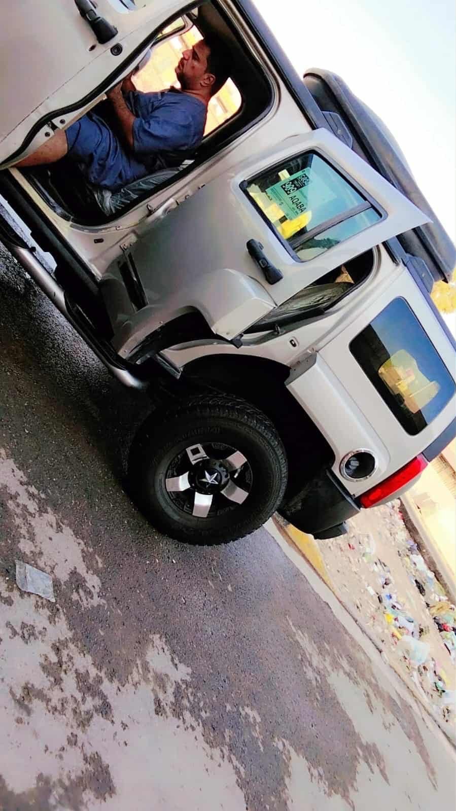 للبيع همر H3 
مديل 2006 حادثها فقط باب الصدر 
محرك و كير تاهو سته سلندر اعتمادي جداً و قوي يتحمل و مابي عطلات 
سيارة جاهزة و مرتبه مال جنايه مابيها أي نقص رقم بغداد جديد بأسمي سنويه و هزة جاهزة 
عنواني بغداد البياع 
للتواصل ***********