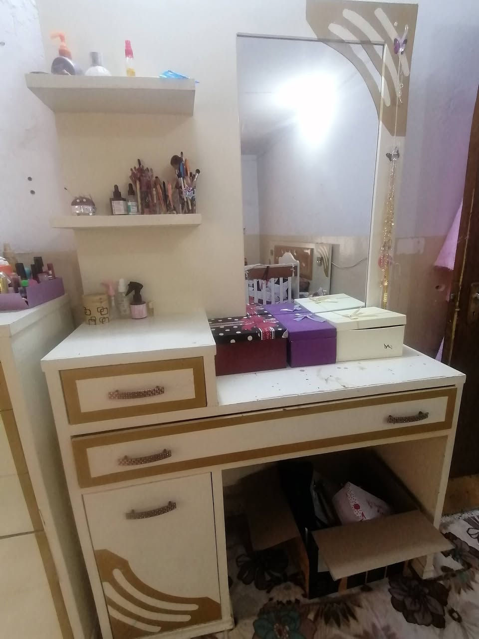 غرفه اخشاب نظيفه شغل عراقي للبيع مع وابيعها قطع مفرده هم مكاني دلي عباس


**إذا كنت صاحب هذا الإعلان وتريد حذفه لأي سبب، رجاءا أرسل رسالة إلى الدعم الفني**