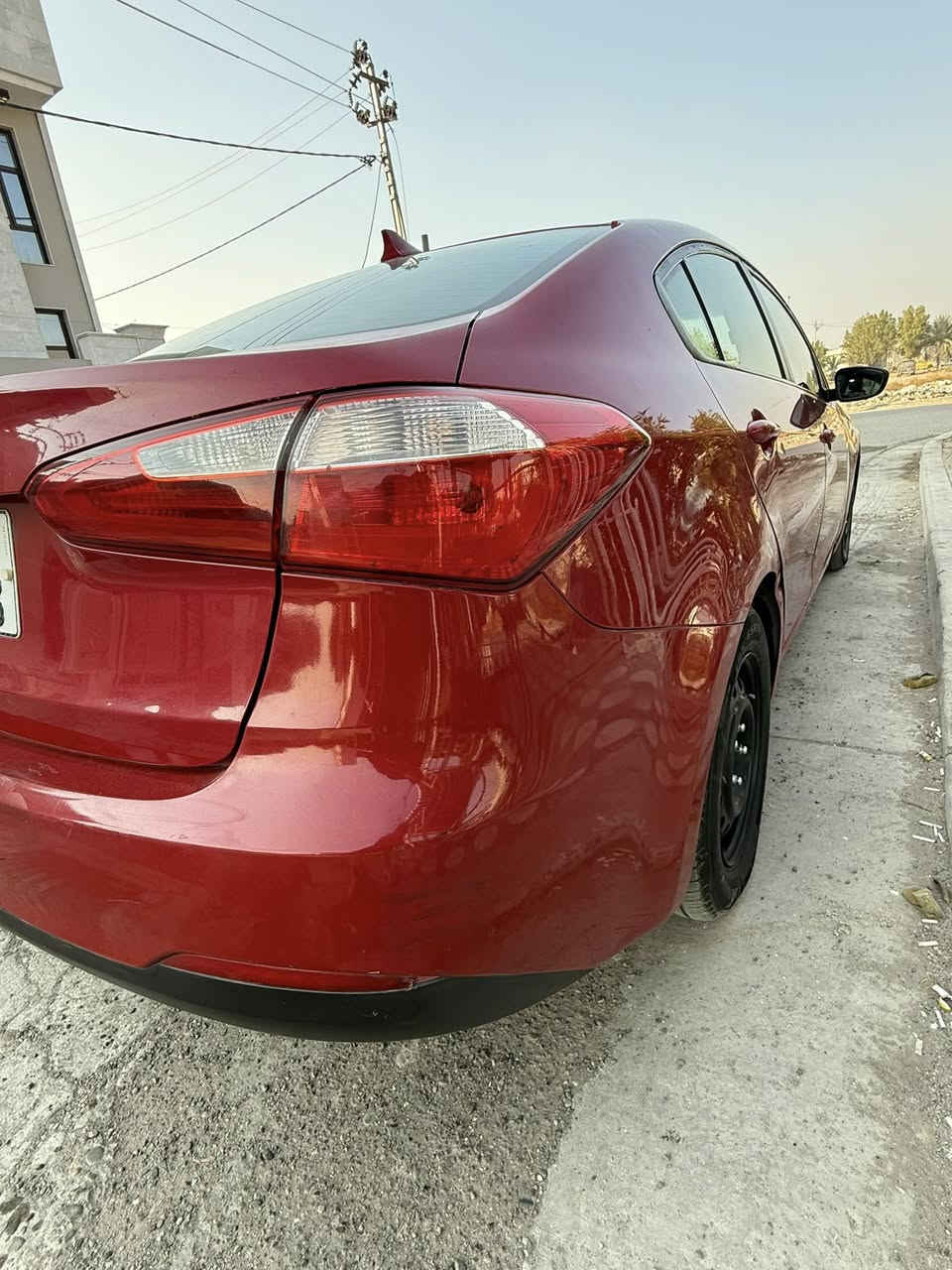 السلام عليكم
فورتي موديل 2016 وارد امريكي 
محرك 2000 دوش بيه منظومة غاز
صور الحادث و السونار بالمنشور بدون دواخل
السعر 100وبيه مجال بسيط شراي يتصل ويدلل مكاني بغداد البياع ***********
