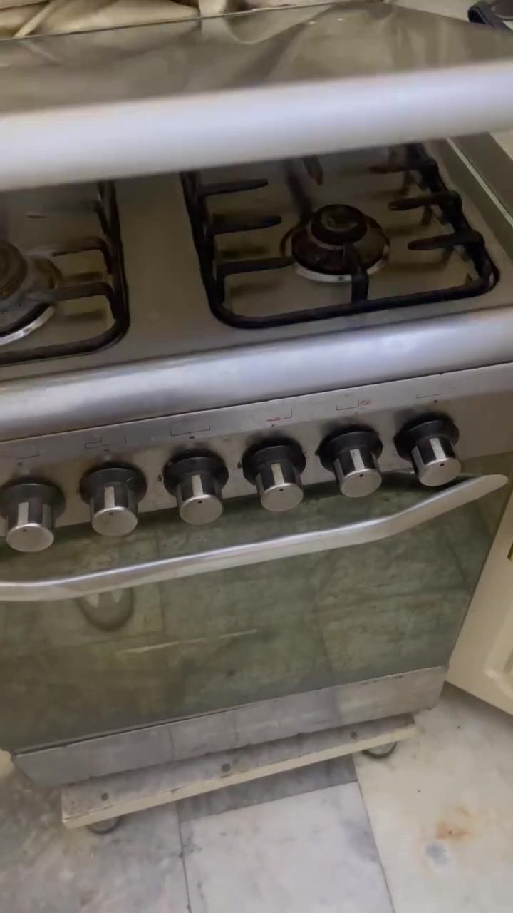 اغراض بيت مستخدمه جديده للبيع المكان زيونه شارع الربيعي
للاستفار الاتصال على الرقم متوفر وات ساب ***********
