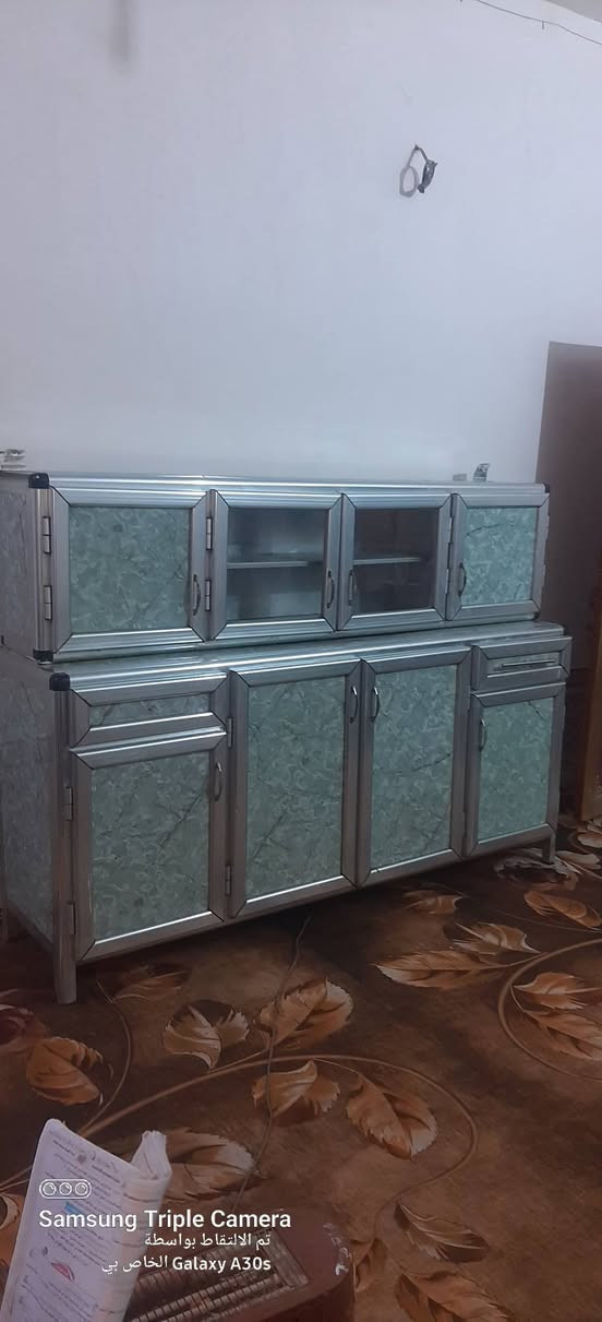 كاونتر المنيوم نظيف للبيع السعر ب١٦٠ الف وبي مجال الناصريه مركز للتواصل راسل الصفحه وتساب ***********
