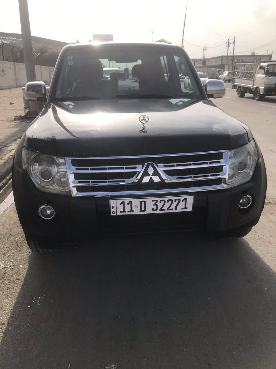 باجيرو موديل ٨ بسمي رقم وهزه جديده بيها بس چاملغ امامي صبغ بدون دواخل بغداد البلديات شارع الكهرباء ***********السعر ١٢٠ وبيها مجال
