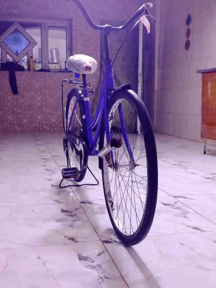 سلام عليكم بايسكل للبيع حجم 26 بالة كلشي ما عوزهة كامل ربع ما ذب علي سعر 70 وبي مجال  مكان كوت حي الجهاد ***********
