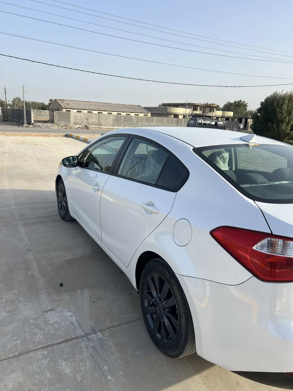 السلام عليكم 
كيا فورتي 2016
كلين بدون صبغ ( فقط دعاميات صبغ )
رقم بغداد بإسمي سنوية لل ٢٠٢٨
المواصفات Ex
مكينة دوش 2000
السيارة جاهزه ما ناقصه شي 
السعر 128 $
هاتف ☎️ ***********
بابل المسيب
