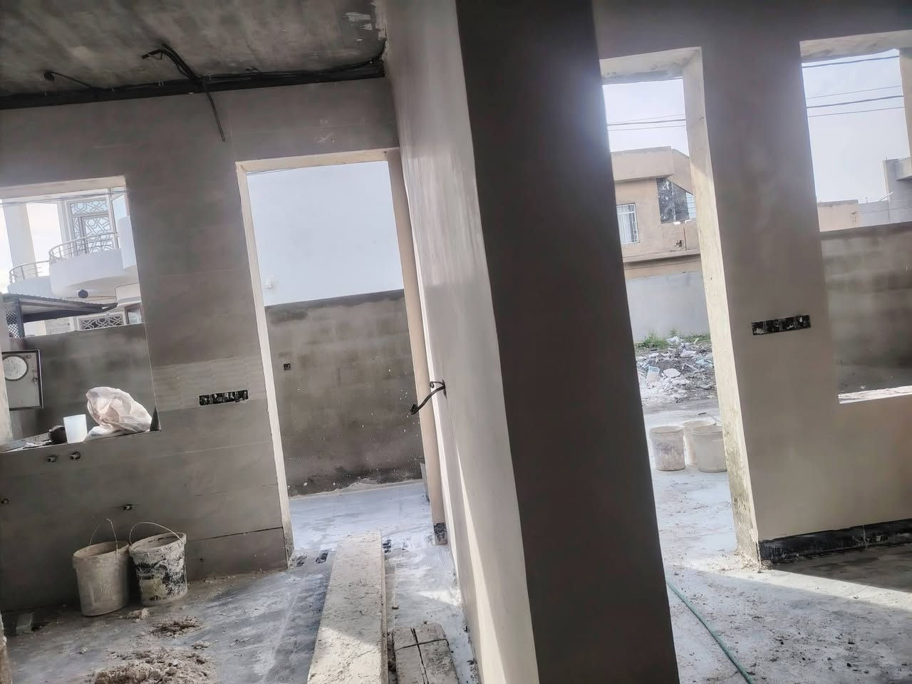 شقل جص درجه اوله   والبخ طرگ مالج 2250 يعني الفين وربع والرزق عله الله وهاذه رقمي ***********جص وسمنت ملاحضه المصاطر3500المتر
