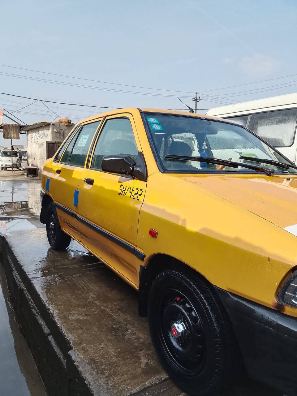 . السلام عليكم سايبا للبيع بغداد باسمي مصفرة هيئة وغرامات مكينه بيها خيط بخار، صدر وكير ومشط وتاير نضيفات،بيها جاملغ وشاصي معمر،بغداد حي النصر السعر ٢٢،وبيه مجال الاتصال ***********
