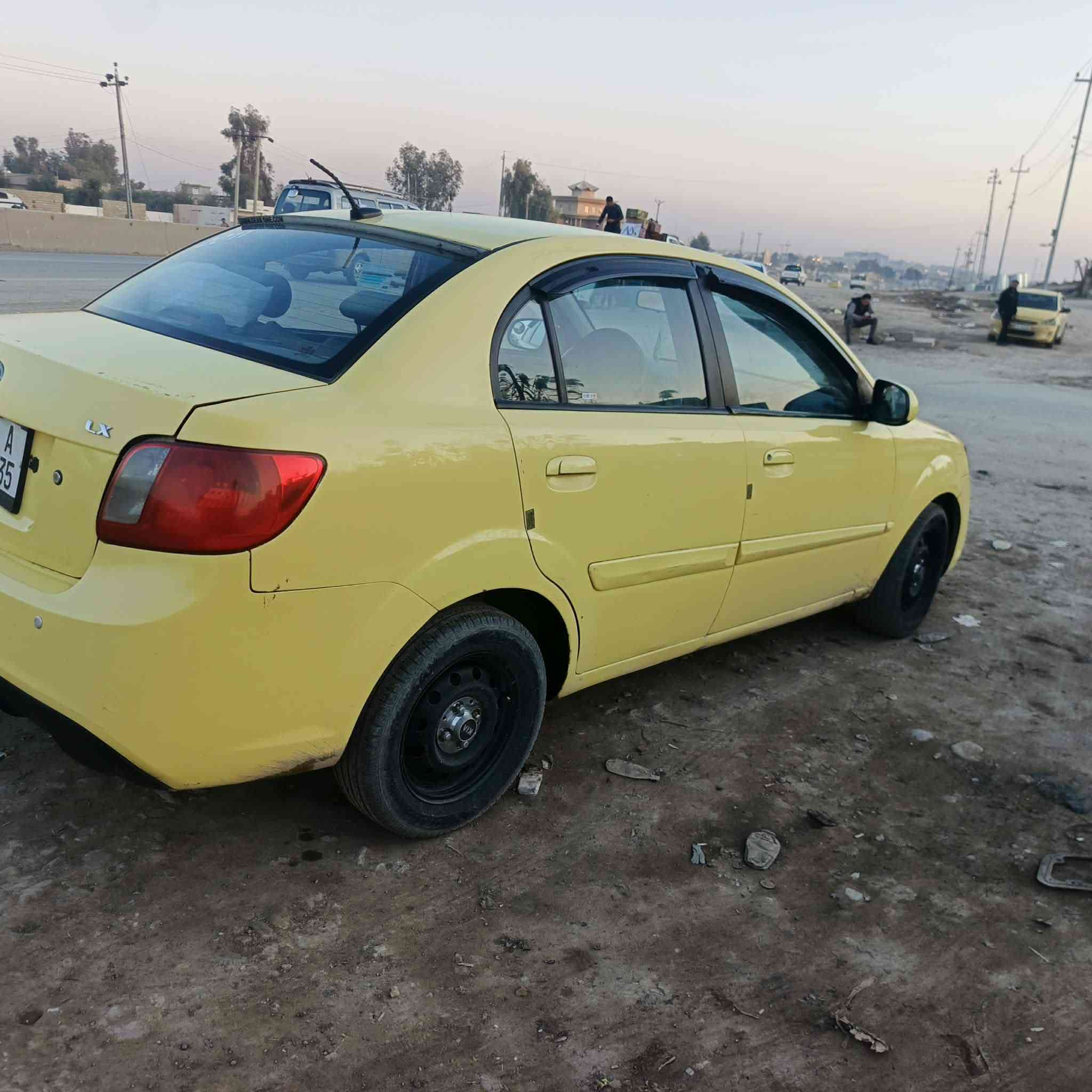 كيا ريو 2011 أمريكي ضرر بونيد فقط بدون دواخل بيها تلقيطات تكسي كير اوتو محرك شرط رقم نينوى انكليزي شرط التحويل هيئة وغرامات صفر كابون بنزين بيها السعر 103$
*********** /

***********
