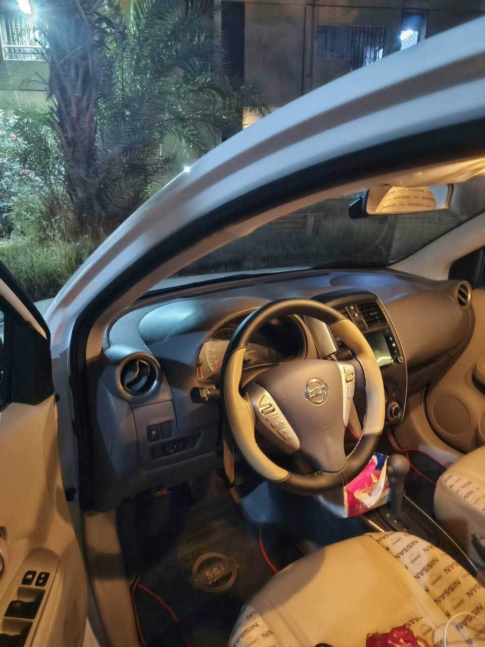 السلام عليكم من رخصت الادمن نيسان 
سني مصري  ٢٠٢٥ ن وشاشه سبير منازل سويجات ٢  ماشيه ٥٠ اربيل بسمي تحويل مباشر سياره على أيدي ماشية ٣٠ الف  طبعا براس السنة واحد طخني ونهزم وعلى حالته بس السيارة جديدة بس بيه بالصور المرفقه ...الي مهتم تصل لان غير متواجد على الفيس ...***********.
