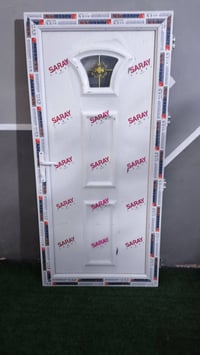 باب PVC • درجة أولى • بدون جرجوبة