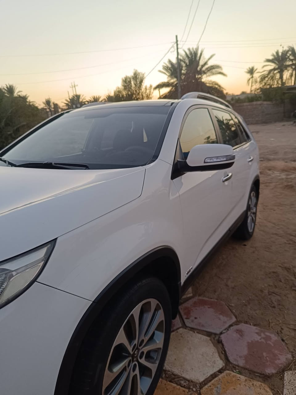 السلام عليكم 
سورنتو 14 خليجي كفاله عامه
فول مواصفات مكينه 6سلندر 
مكاني كربلاء بسمي ل2030
195
***********
