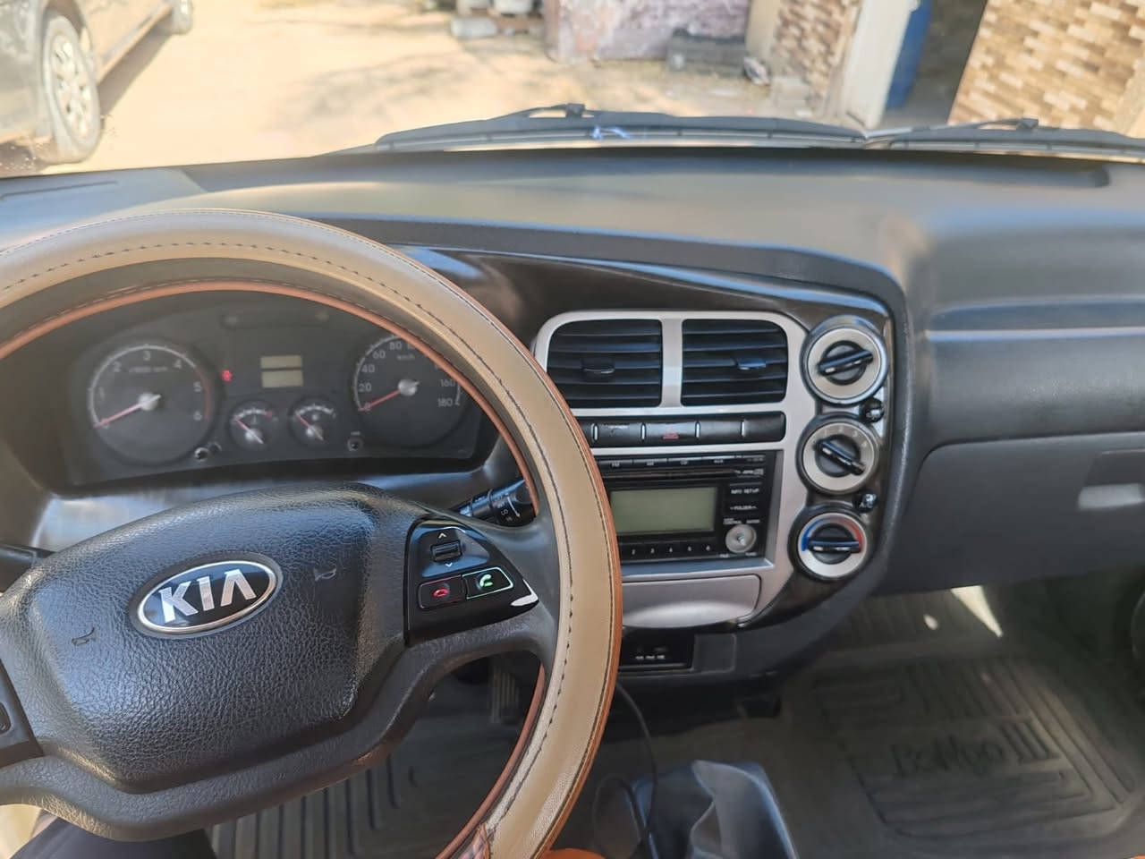 اريد مراوس بسياره هلكوكس
مديل ٢٠١٦/ صاحب الرقم هوه ابو الكيا في وآت ساب الي حاب يتوكل خاص السياره موجوده في النجف الأشرف الكوفه ناحية العباسيه 
٢٠١٧  
هاي السياره كفاله عامه عده المأشر عليها في الدعاميه 
مديل ٢٠١٦ 

محرك 2700 قادسيهً
  ابو احمد 0780 154 2210
