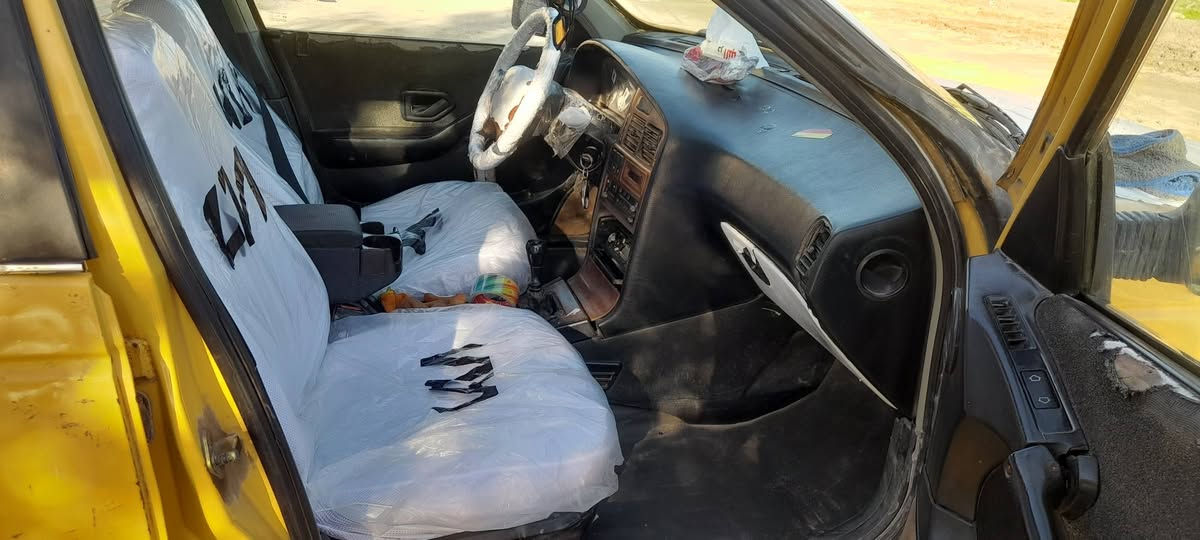 بيجو بارص موديل 10 مكيه وكير وحداديه وعربانه الخلفيه جديده تايرات نضاف كهربايات شغاله هيئه مصفره عليه غرامات وره المشتري مكاني ديوانيه السدير ***********
