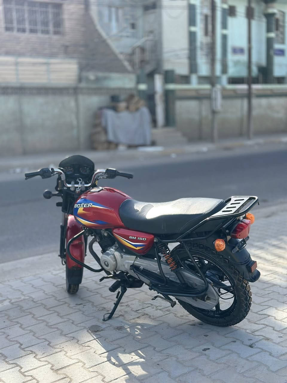 سلام عليكم 
بوكسر موديل ٢٠١٩ اوراق اصولي 
دراجه ممفتوحه كلها شغاله بس بيها خيط 
سعرها ٨٠٠ وبيها مجال 
***********
مكاني بابل مركز
