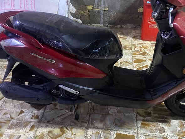 السلام عليكم من رخصة الادمنية. دراجة لكزز مال رمبة ما ماشية شي بسيط ومثل ما موضح بالصور مكان بغداد جميلة الثانية   ماشية 14 كم السعر مليون ونص وبيها مجال بسيط ***********
