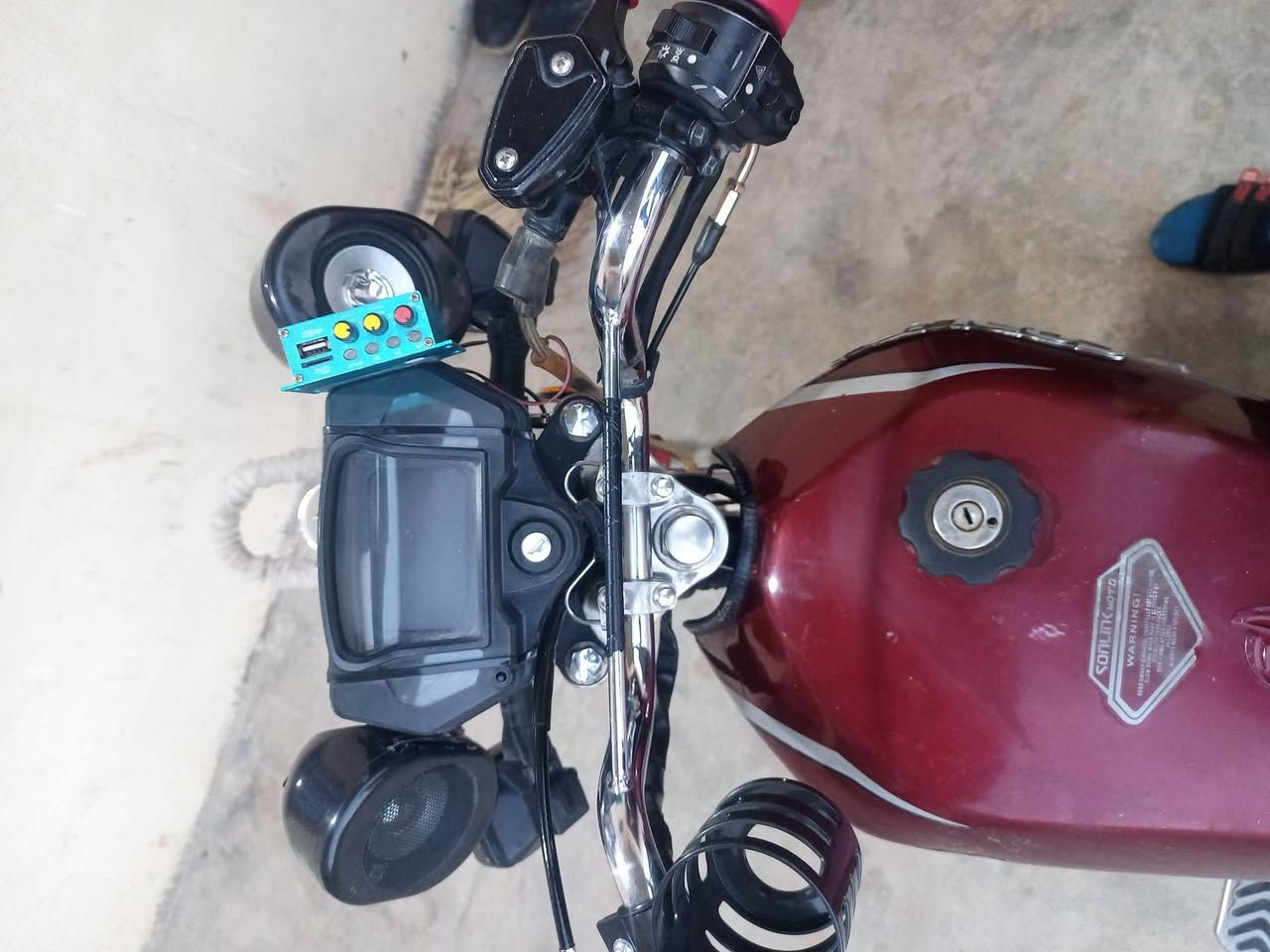 السلام عليكم 
دراجه سيفان مزديل 2023 للبيع الدراجه نصيفه وحللوة مال جناي محرك شرط ما مفتوح برقي ما عايزها السعر 550 مكلفة بل نشر


**إذا كنت صاحب هذا الإعلان وتريد حذفه لأي سبب، رجاءا أرسل رسالة إلى الدعم الفني**