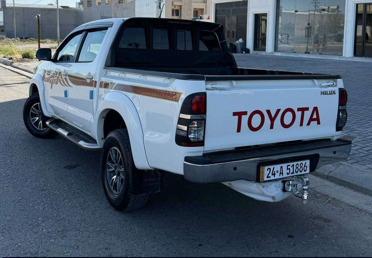 تۆیۆتا هایلۆکس 2013 مەرزیە
سەید نەهرۆ
139هەزار ڕۆشتوە 
تەحویل و خرامە بەشەرت 
سەنوی تا کۆتای 2030 تازەیە
بی بۆیاخ 
4 پەنجە کارتی هەیە 

سعر لە کۆمێنت داوابکە ڕاستەخۆ بۆت دیت 📩 

گیرو مەکینە بەشەرت زۆربەجوانی پاکی ماوە هیچ خەلەلیکی تیدا نییە 

ژمارەی خاوەنی 
***********
***********
