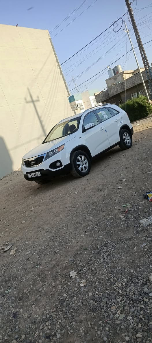 سلام عليكم يرهم مراوس 2012 سيرنتو البيع بسمي رقم جديد بيه فقط بارد محرك كير شرط سعر 150بيه مجال ***********
