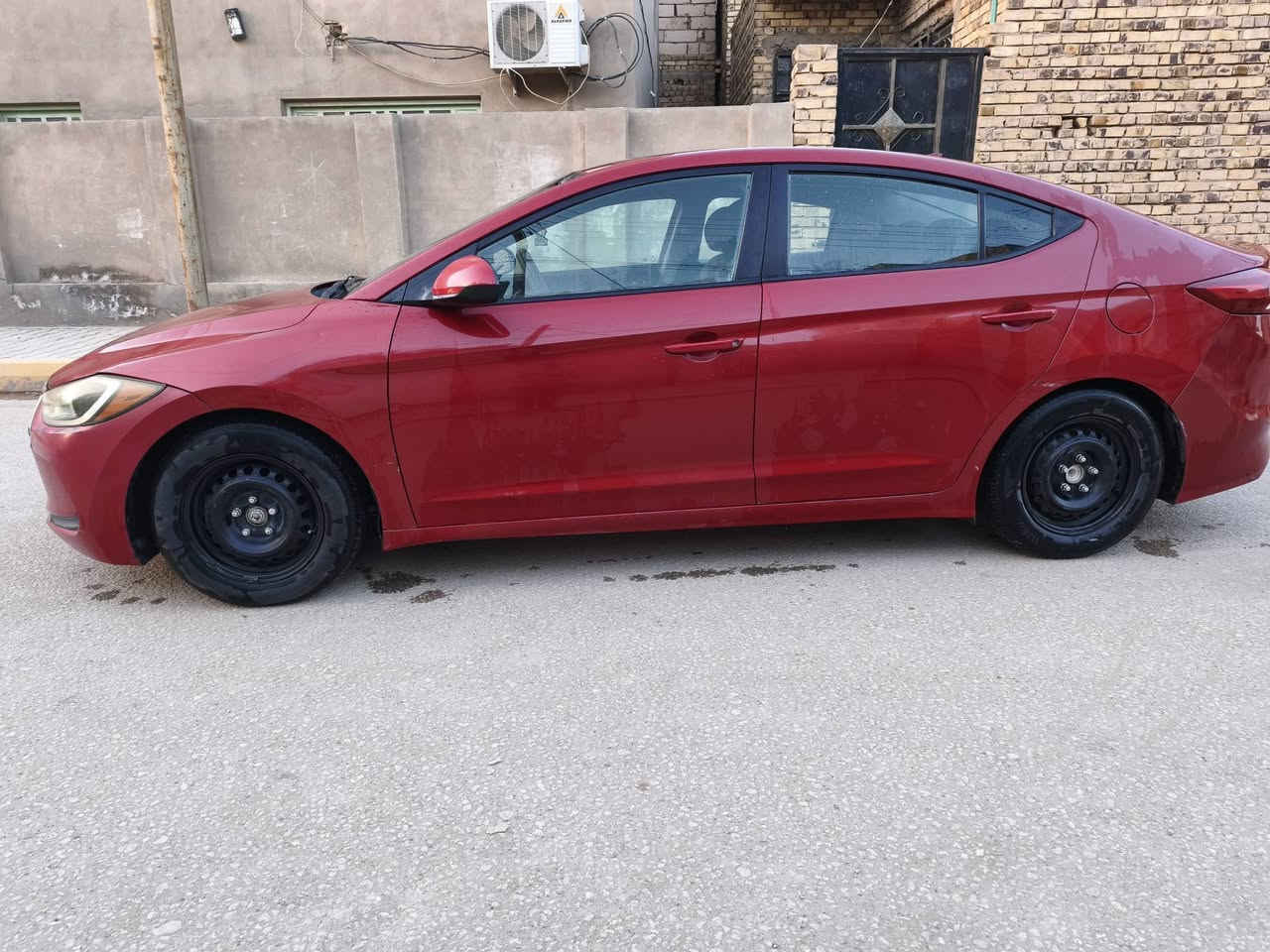 السلام عليكم
سيارة النترا مديل ٢٠١٧ وراد امريكي داخلة كلين للعراق وبيهة حادث بالعراق جاملغ مبدل 
بيهة نقص تبريد يرادلة تصليح 
وبيهة ضربة بالباب اليخلفي جهة اليمين موجودة صورتة بالمنشور 
سعرهة ب١٢٥ وبيهة مجال 
عنوان الديوانية مركز 
تواصل خاص


**إذا كنت صاحب هذا الإعلان وتريد حذفه لأي سبب، رجاءا أرسل رسالة إلى الدعم الفني**