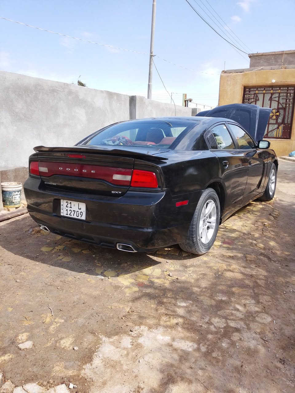 السلام عليكم سياره جارجر موديل 11 حادثها الچاملغ لخلفي الارباكات سليمه علما السياره بيها رشات صبغ للتكحيل سنويه بأأسمي رقم اسليمانيه الجديد سنويه لغايه 29 محرك گير حداده كله خير من الله تخم تايرجديد تبريد  تشغيل عن بعد منضومه زنون ضربه كدام مابيه  كير كصبه مواصفات SXT شاشه جبيره  تحكم استيرن غرفه نضيفه علامن السياره بعتهي مخمل  السعر135اوابيه مجال مكاني البصره قضاء القرنه الثغر رقمي *********** للبيع اومراوس
