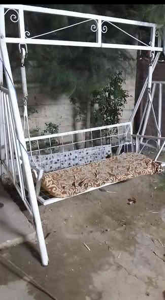 البيع السعر 130وبيه مجال شي قليل 
***********
