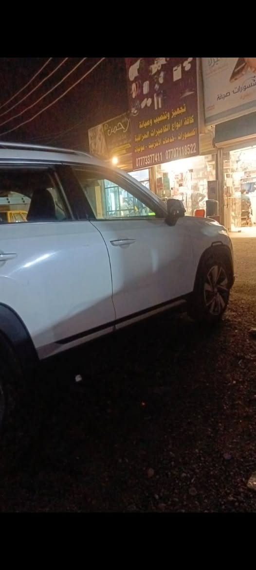 السلام عليكم سياره للبيع 2021 صدر جدد تخن تاير جديد حداديه كلها جدد رقم بغداد للبيع 120 بها مجال رقم ***********
