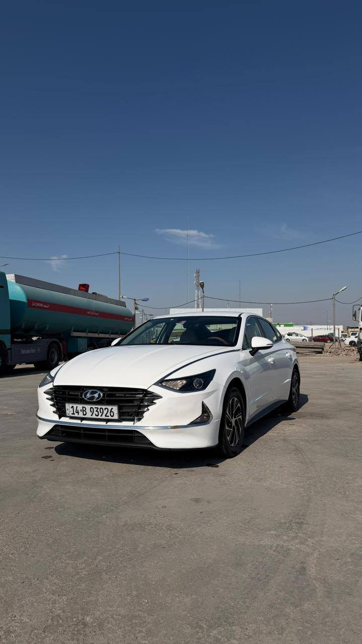 السلام عليكم للبيع هونداي سوناتا موديل 21 معلايه 23 حجم الماكينه 2500 هايبرد ماشيه السياره 96,000 فول مواصفات عدل بانوراما لایت زنون تبريد خلفي بصمه ابواب رقم بصره تحويل تكسي دبي مصبوغه عام بيها ضربه خفيفه بصندوك الخلفي وهذا السونار موجود المكان بصره زبير السعر 138 وبيها مجال للاستفسار ***********
